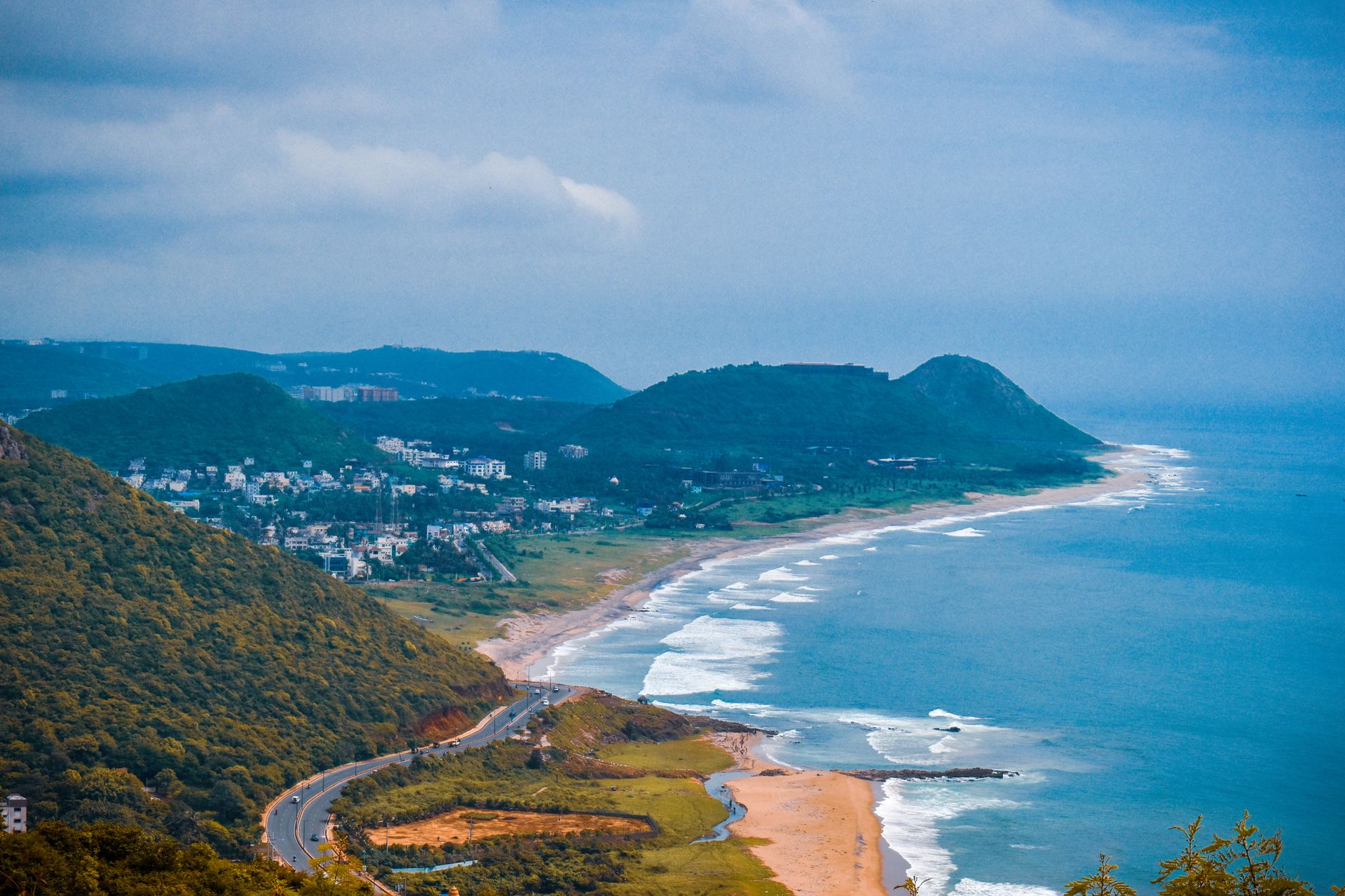 Vizag Tech Boom: Startups, Talent Hires & New Infrastructure